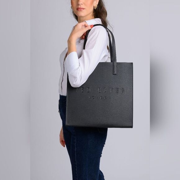 Ted Baker - Picture 5 of 12